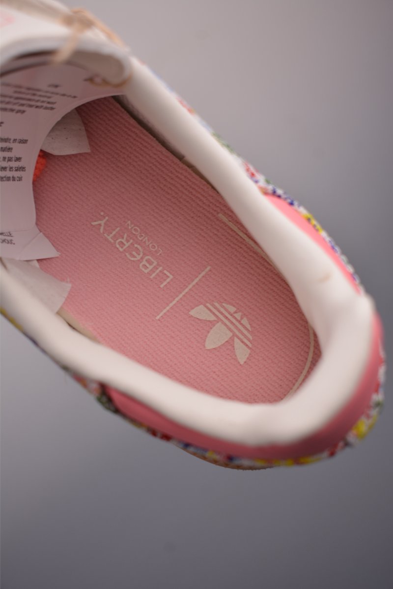 Adidas Originals Wensley Spezial view