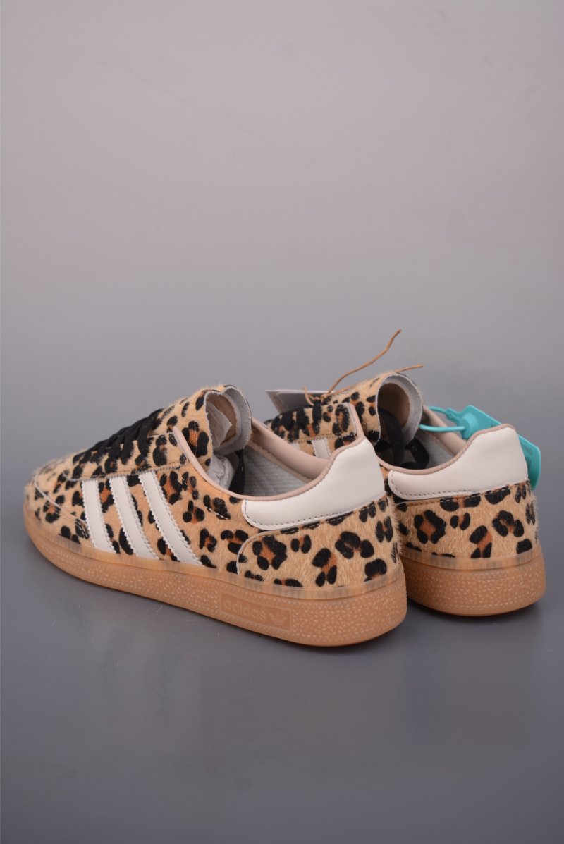 Adidas Originals Wensley Spezial view