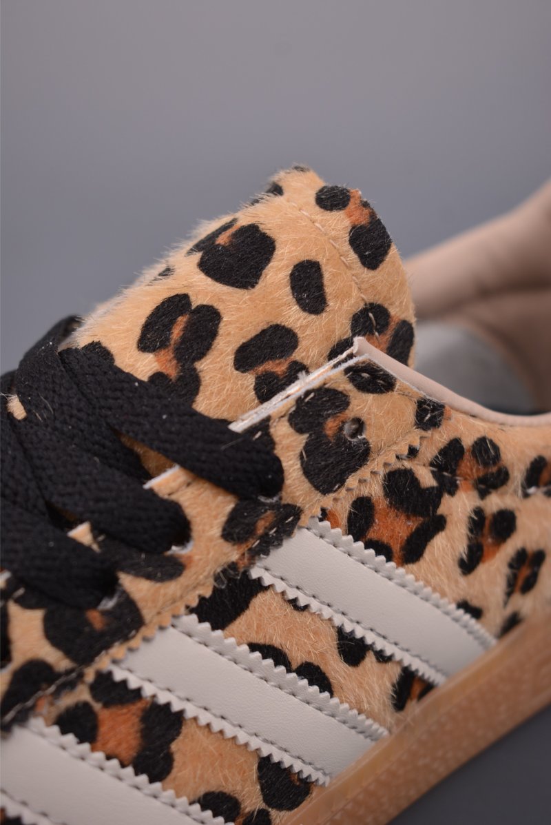 Adidas Originals Wensley Spezial view