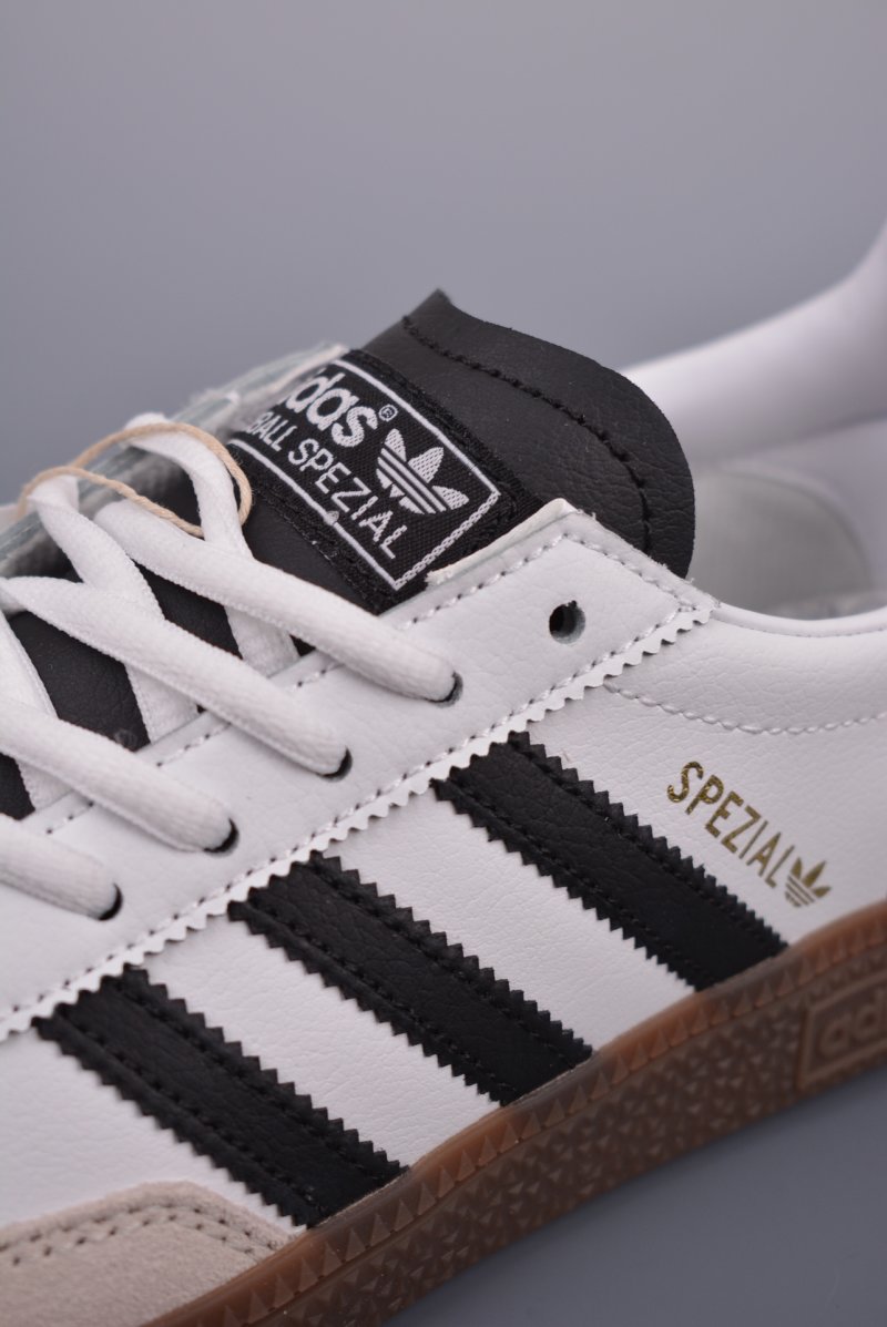 Adidas Handball Spezial view