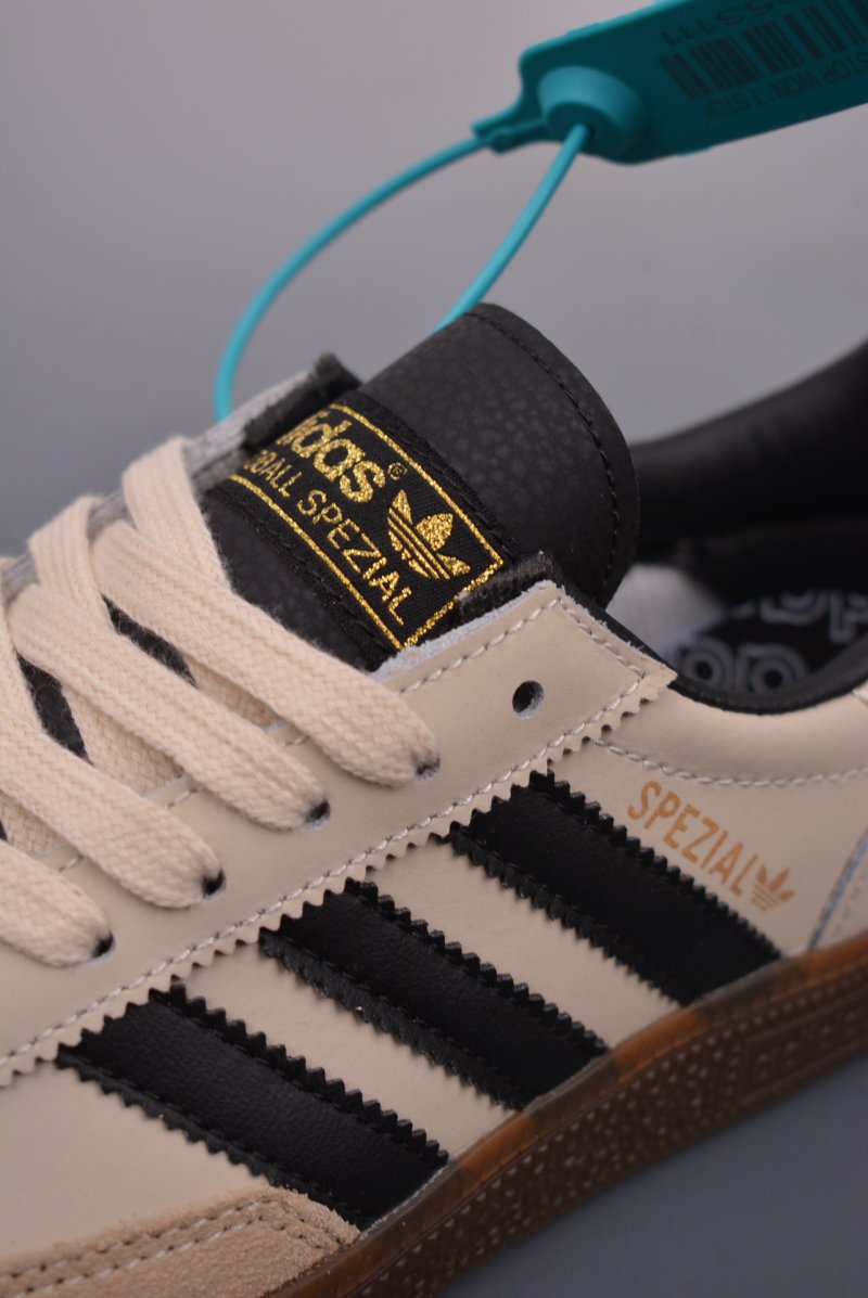 Adidas Handball Spezial view