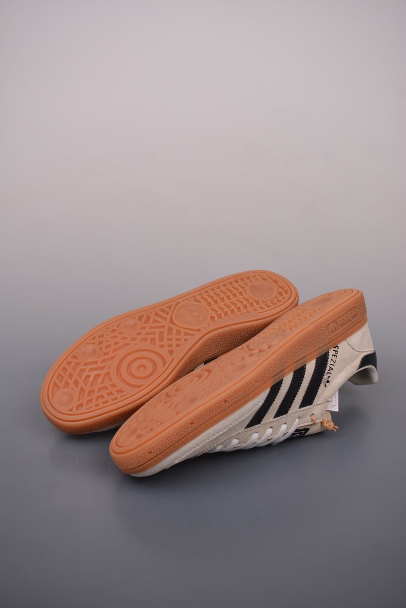 Adidas Handball Spezial view