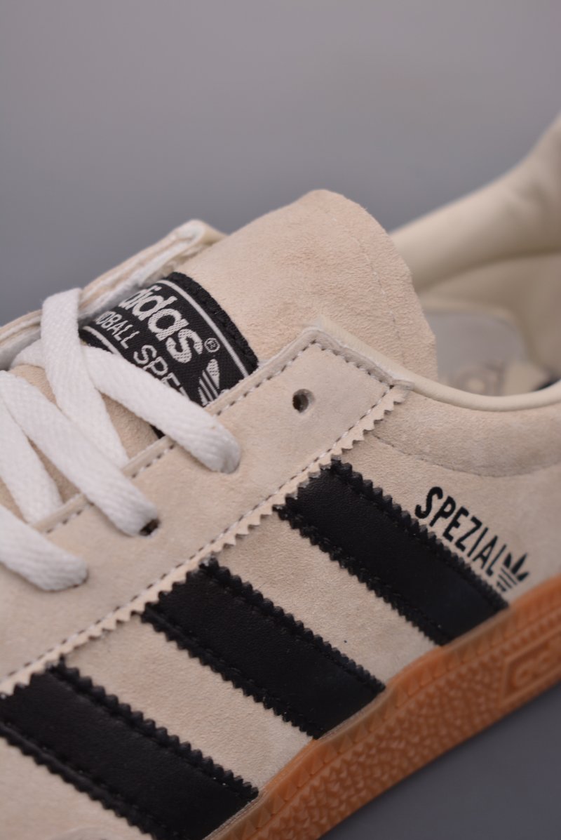Adidas Handball Spezial view