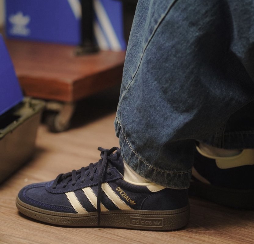 Adidas Handball Spezial view