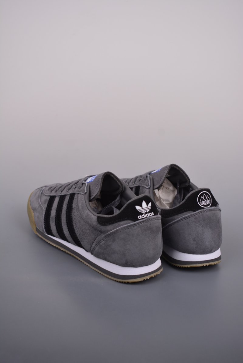 Liam Gallagher x Adidas Spezial LG2 view