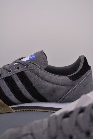 Liam Gallagher x Adidas Spezial LG2 view 17