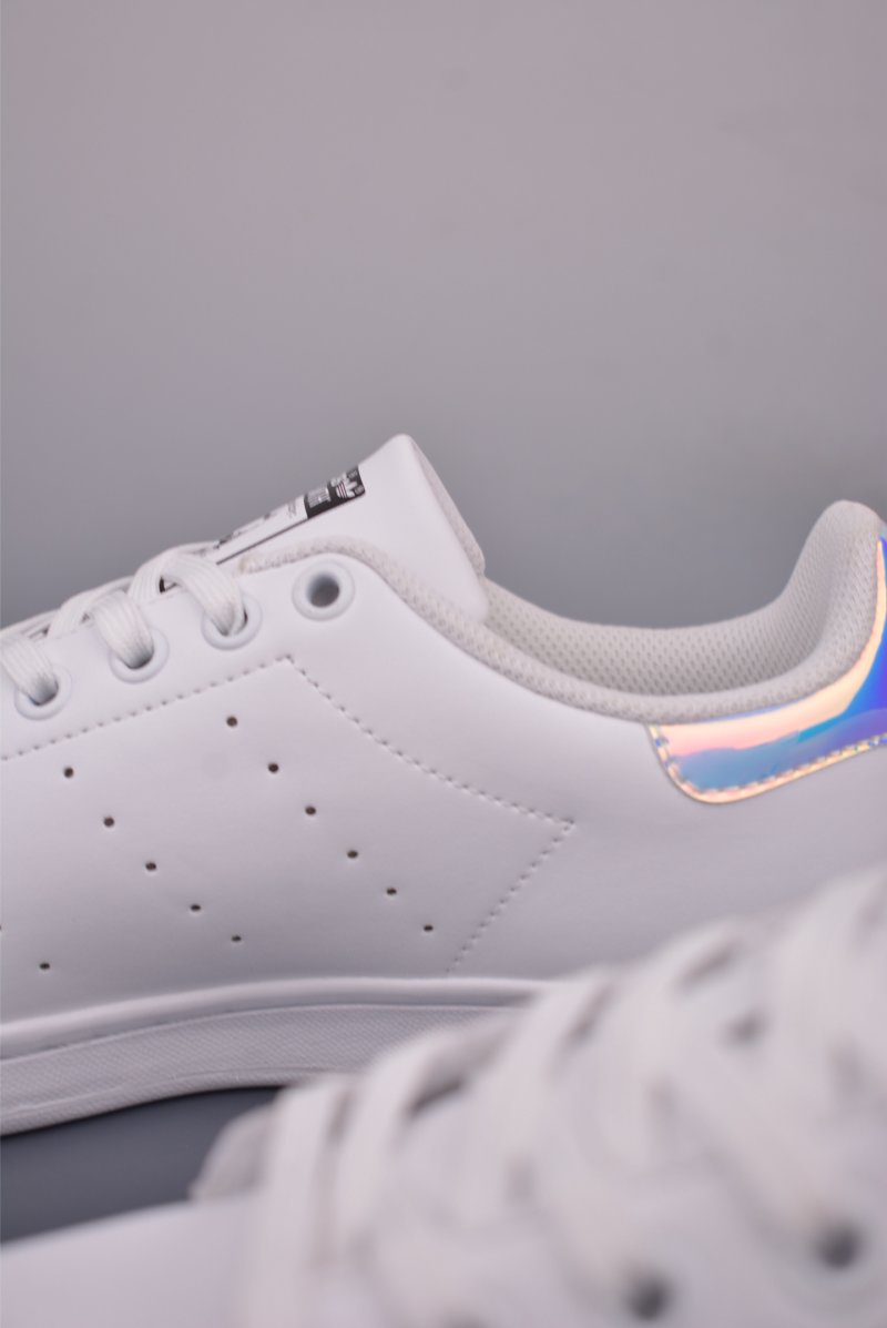 Adidas Stan Smith view