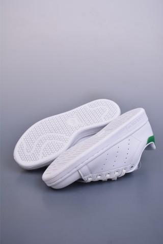 Adidas Stan Smith view 3