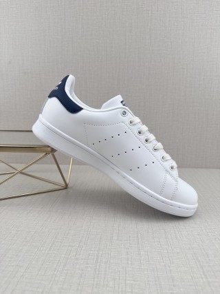 Adidas Stan Smith view 2
