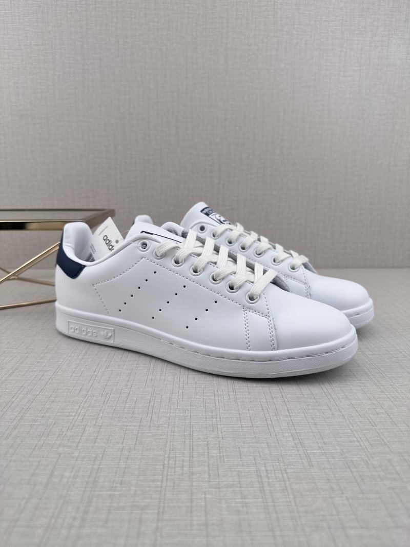 Adidas Stan Smith view