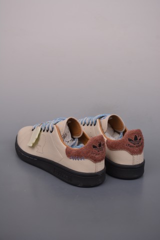 Brain Dead x Adidas Originals Stan Smith view 2
