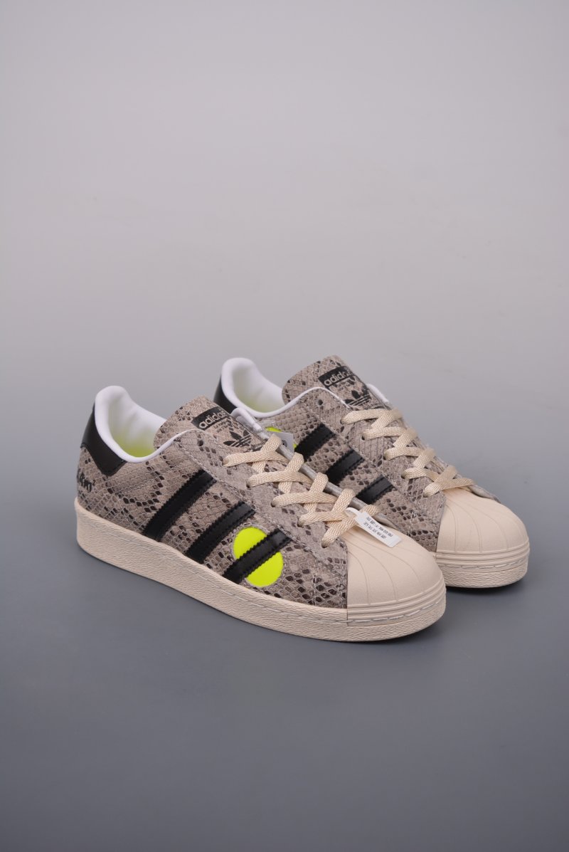 Adidas Originals Face Superstar 82