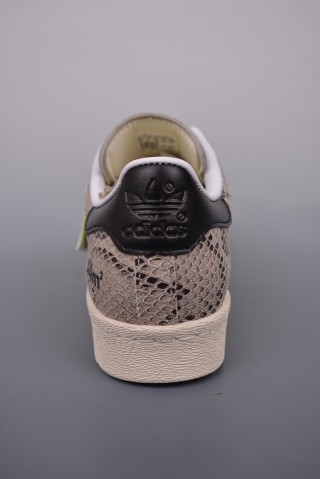 Adidas Originals Face Superstar 82 view 4