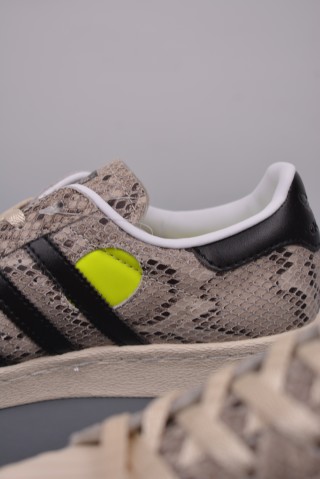 Adidas Originals Face Superstar 82 view 8