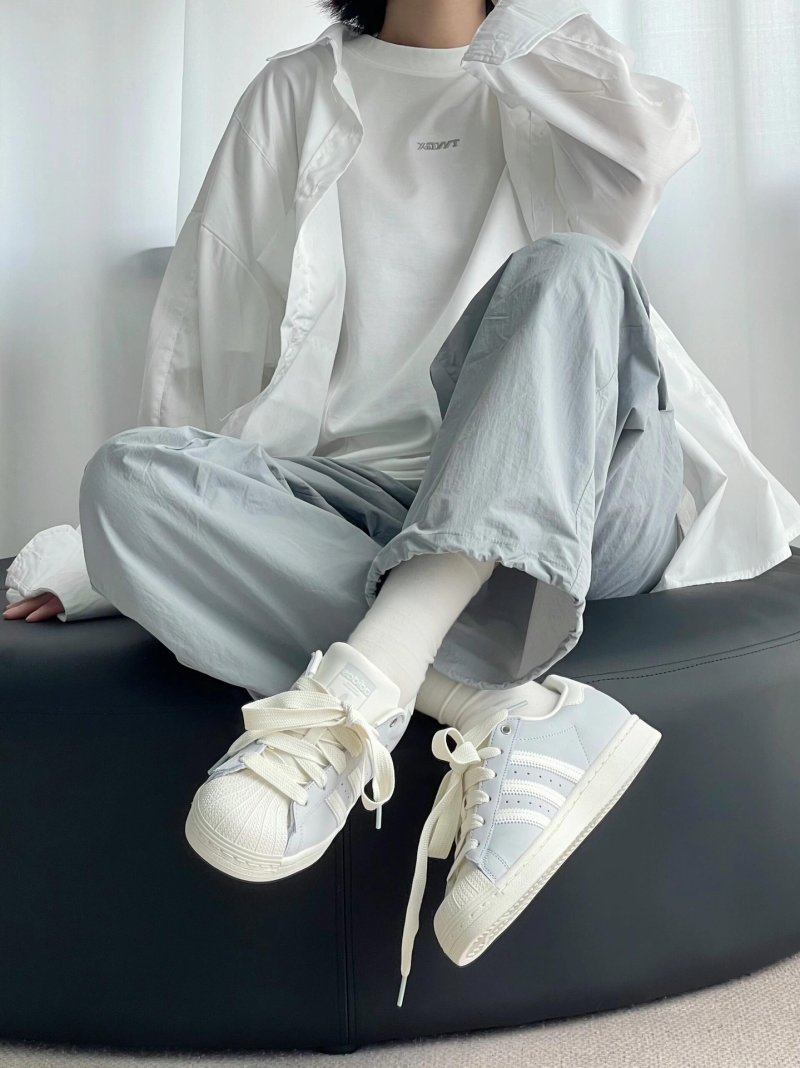 Adidas Originals Superstar view