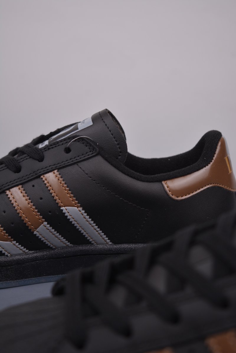 Adidas Originals Superstar 'White' view