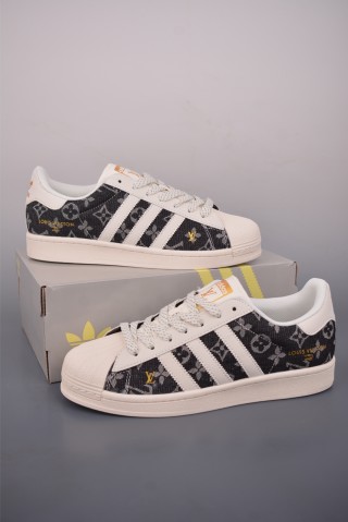 Adidas Originals Superstar 'White' view 3
