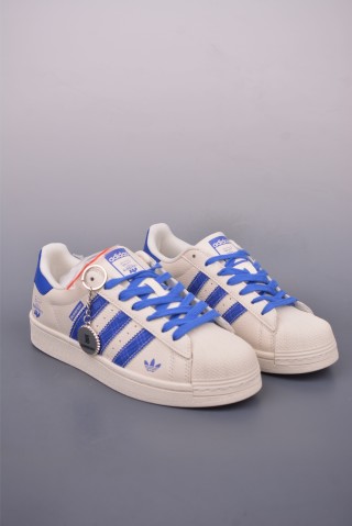 Adidas Originals Superstar 'White' view 1