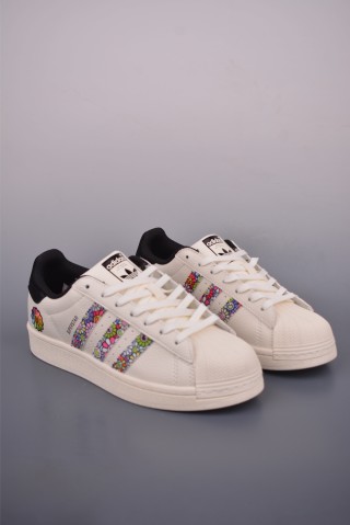 Adidas Originals Superstar 'White' view 1