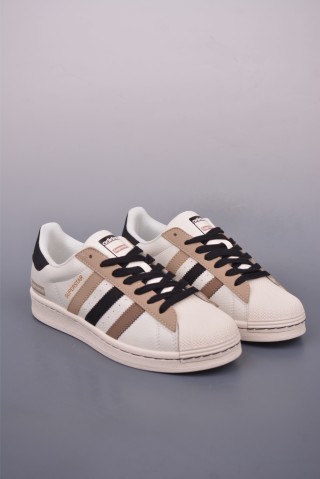 Adidas Originals Superstar 'White' view 1