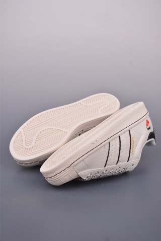 Adidas Originals Superstar 'White' view 3