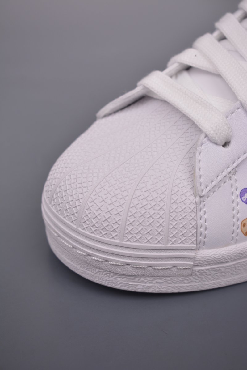 Adidas Originals Superstar 'White' view