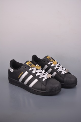 Adidas Originals Superstar 'White' view 1