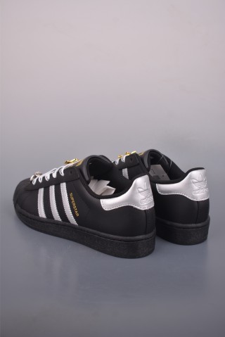 Adidas Originals Superstar 'White' view 2