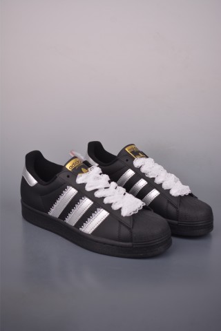 Adidas Originals Superstar 'White' view 1