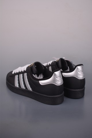 Adidas Originals Superstar 'White' view 2