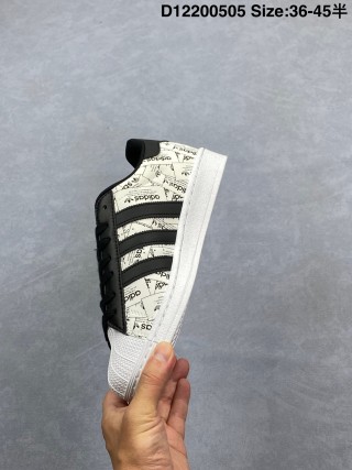 Adidas Originals Superstar view 3