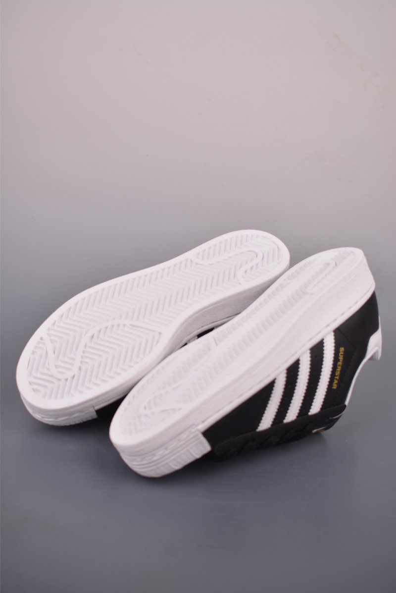 Adidas Originals Superstar 'White' view