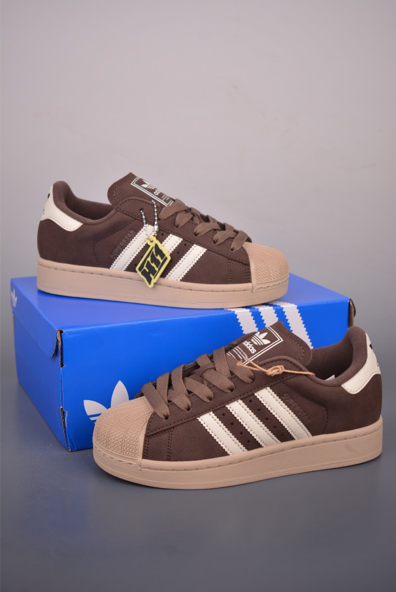 Adidas Originals Superstar 2 view