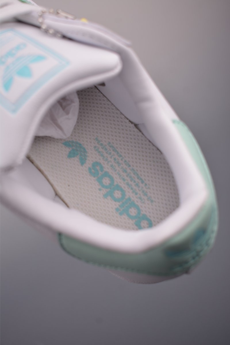 Adidas Originals Superstar 2 view
