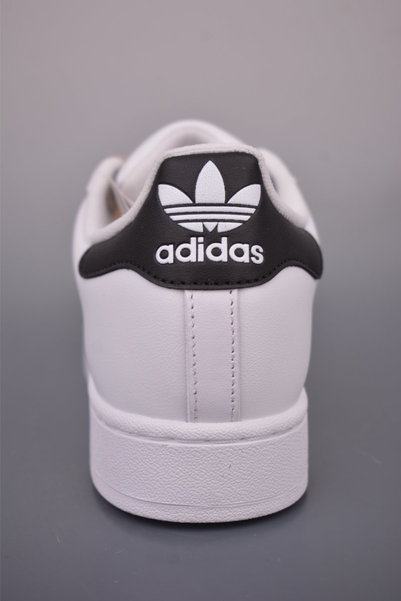 Adidas Originals Superstar 2 view
