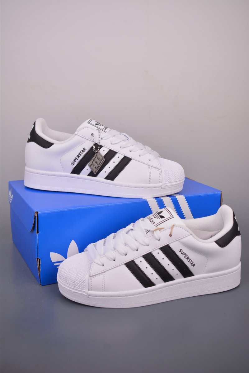 Adidas Originals Superstar 2 view