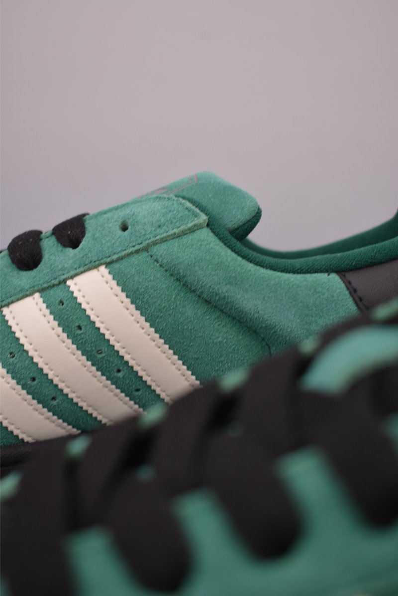 Adidas Originals Superstar 2 view