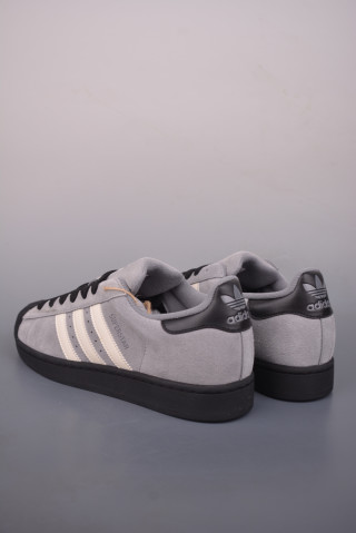 Adidas Originals Superstar 2 view 2