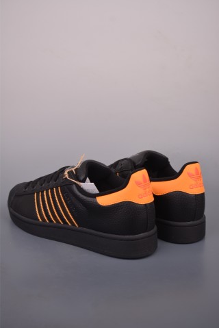 Adidas Originals Superstar 2 view 2