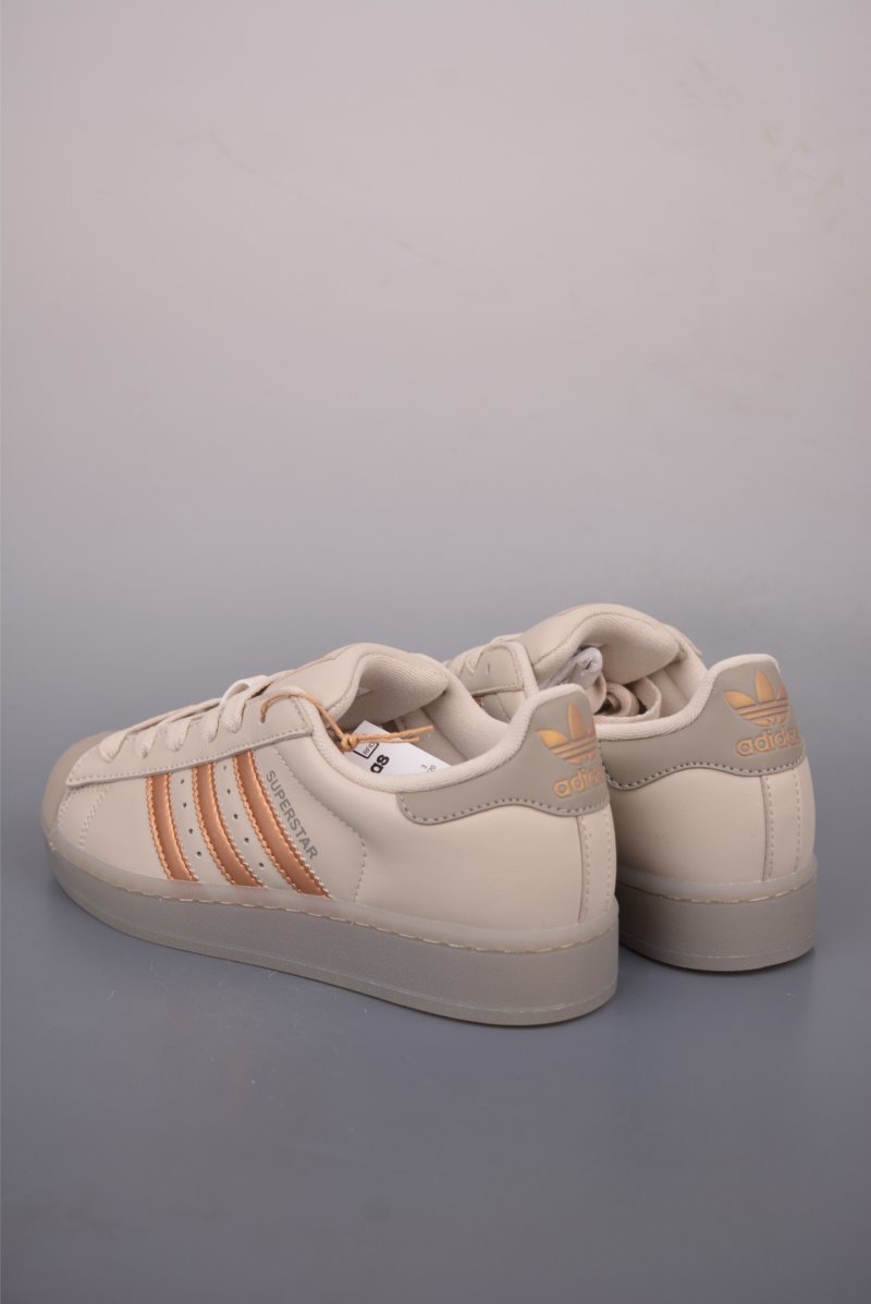 Adidas Originals Superstar 2 view