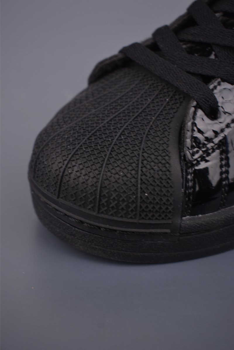 Adidas Originals Superstar 'White' view