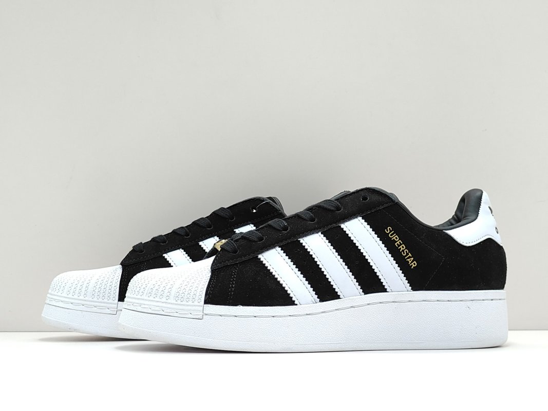 Adidas Originals Superstar view