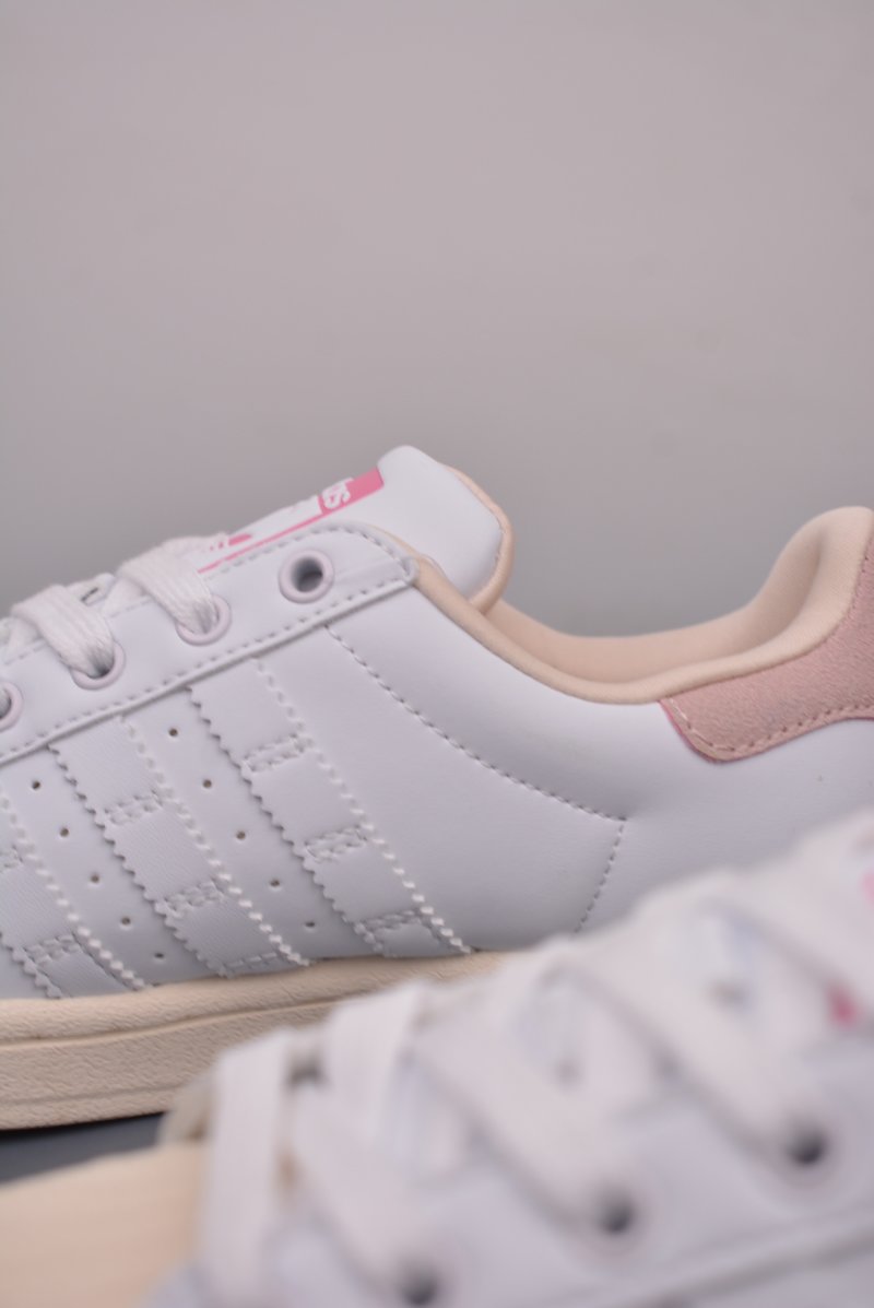 Adidas Originals Superstar 'White' view
