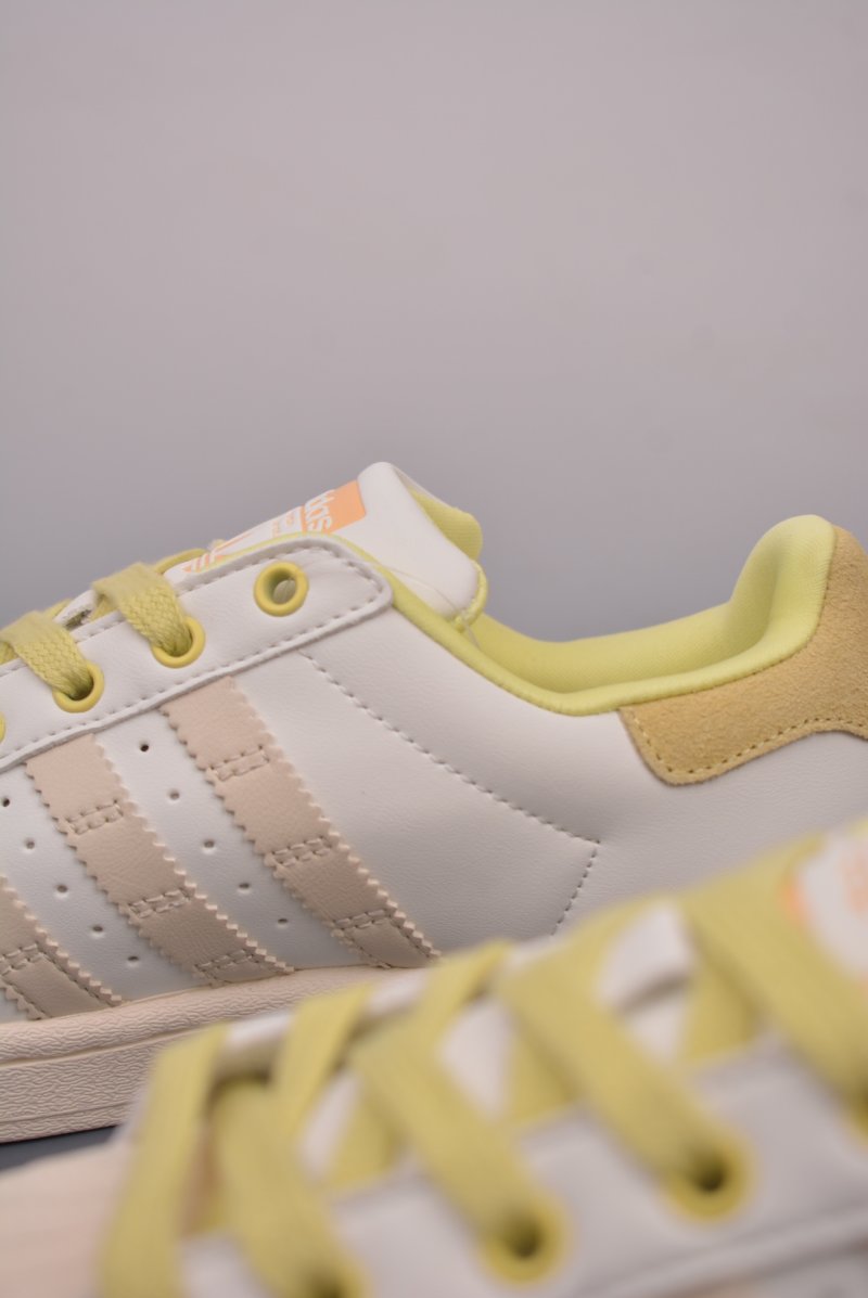 Adidas Originals Superstar 'White' view