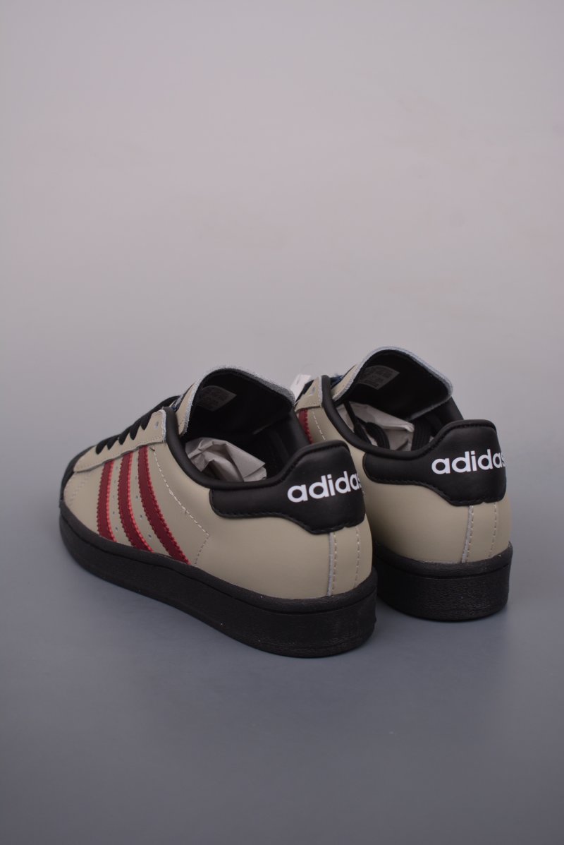 Adidas Originals Superstar view