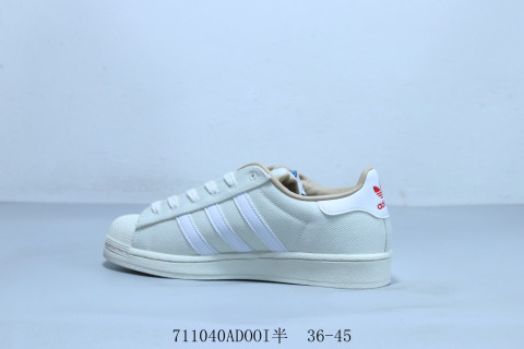 Adidas Originals Superstar view 2
