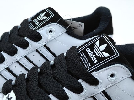 Adidas Originals Superstar view 8