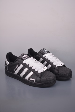 Adidas Originals Superstar 'White' view 1