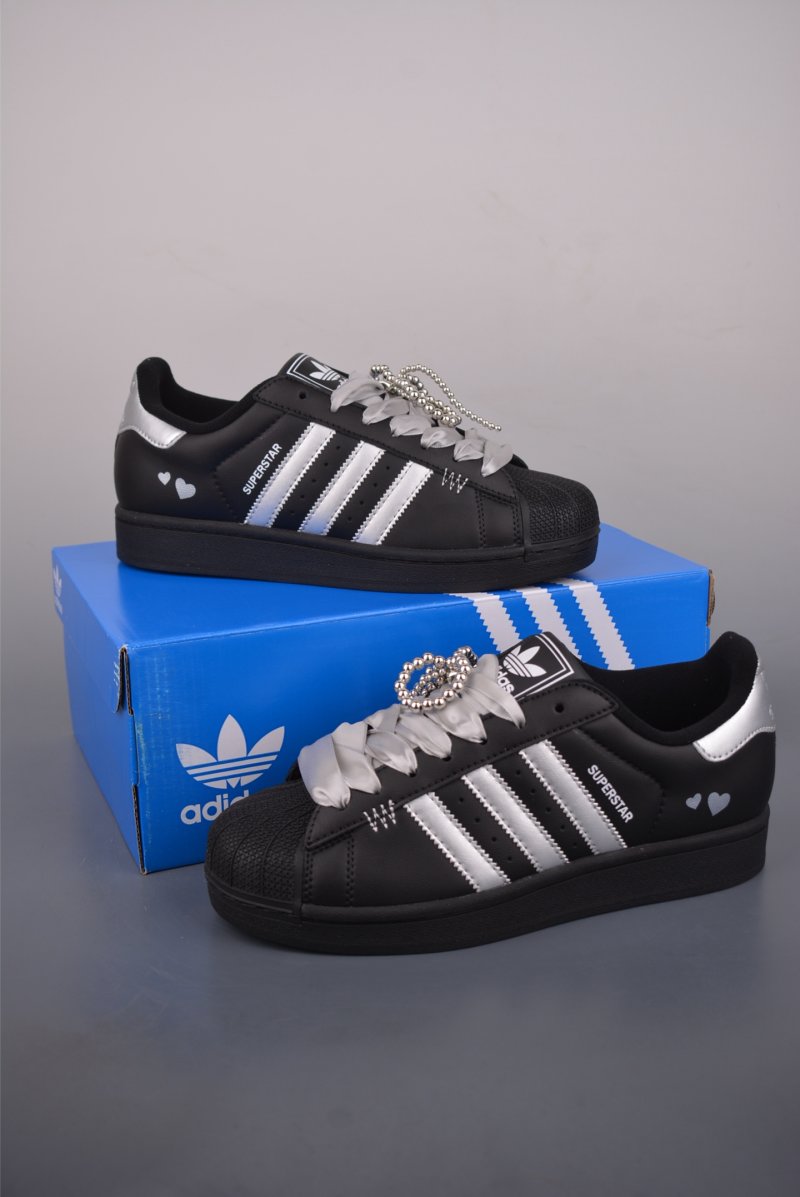 Adidas Originals Superstar 'White' view