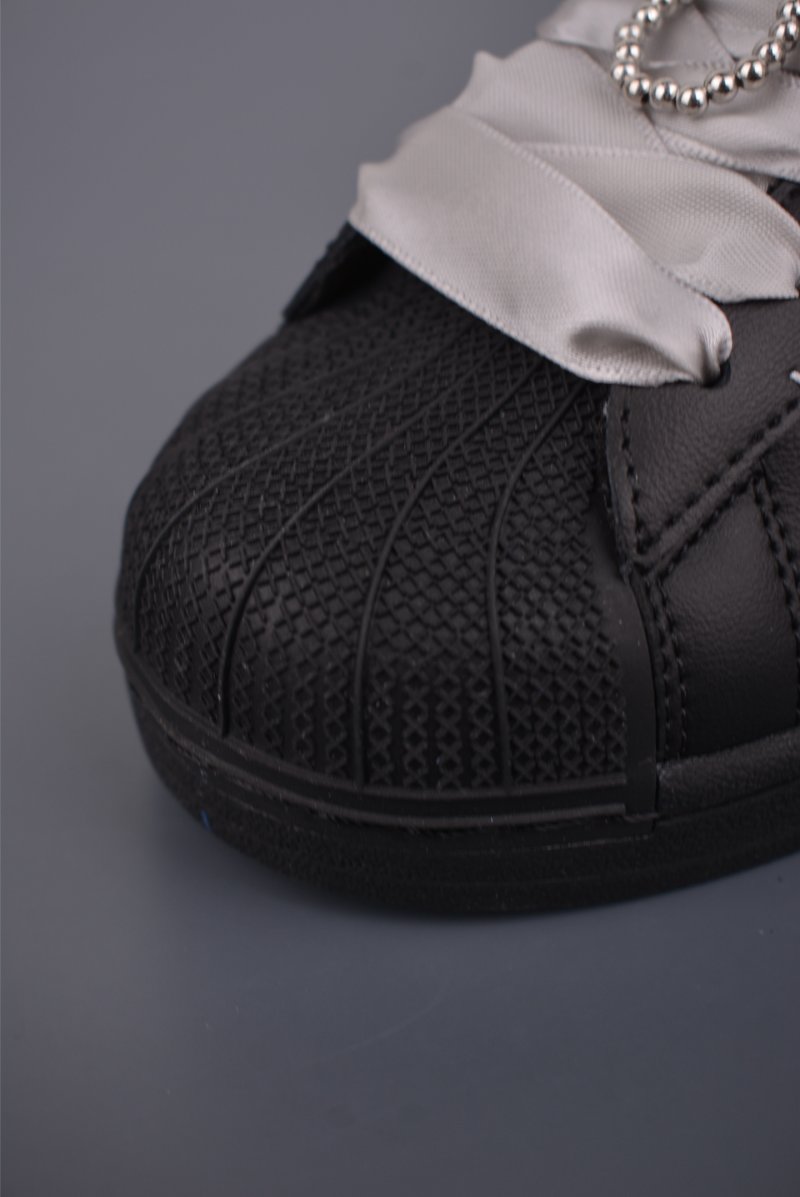 Adidas Originals Superstar 'White' view